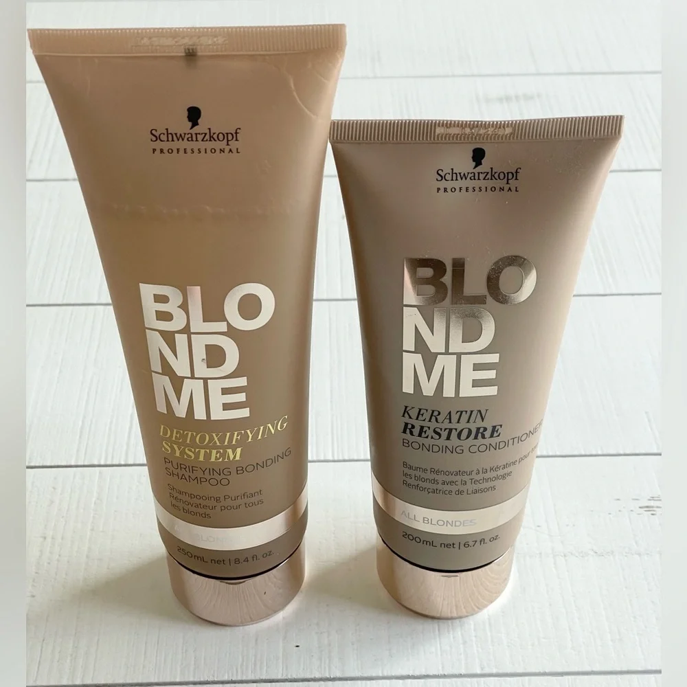 Schwarzkopf BlondMe Detoxifying System Shampoo & Keratin Restore Conditioner